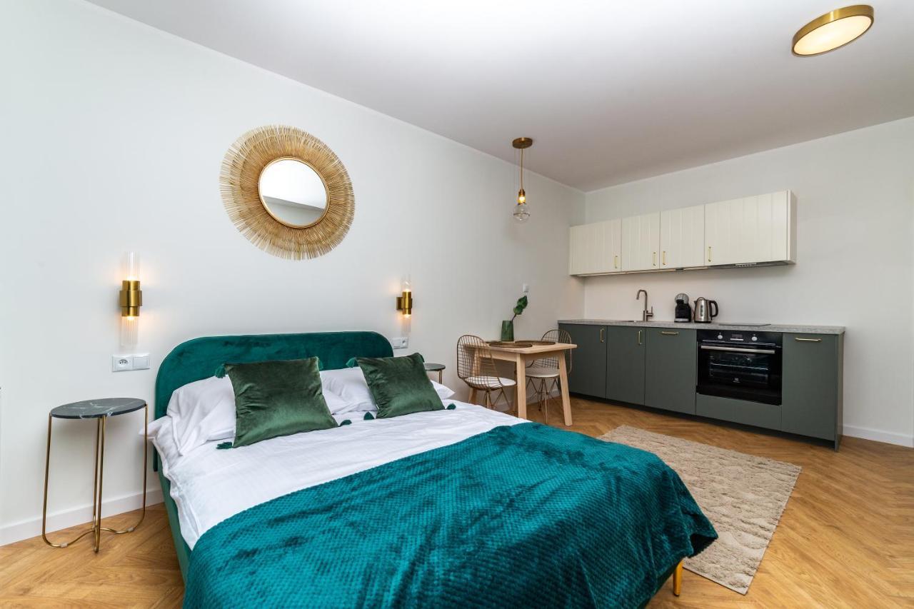 Pobookowane Barbary Delux Old Town Apartman Gdańsk Kültér fotó
