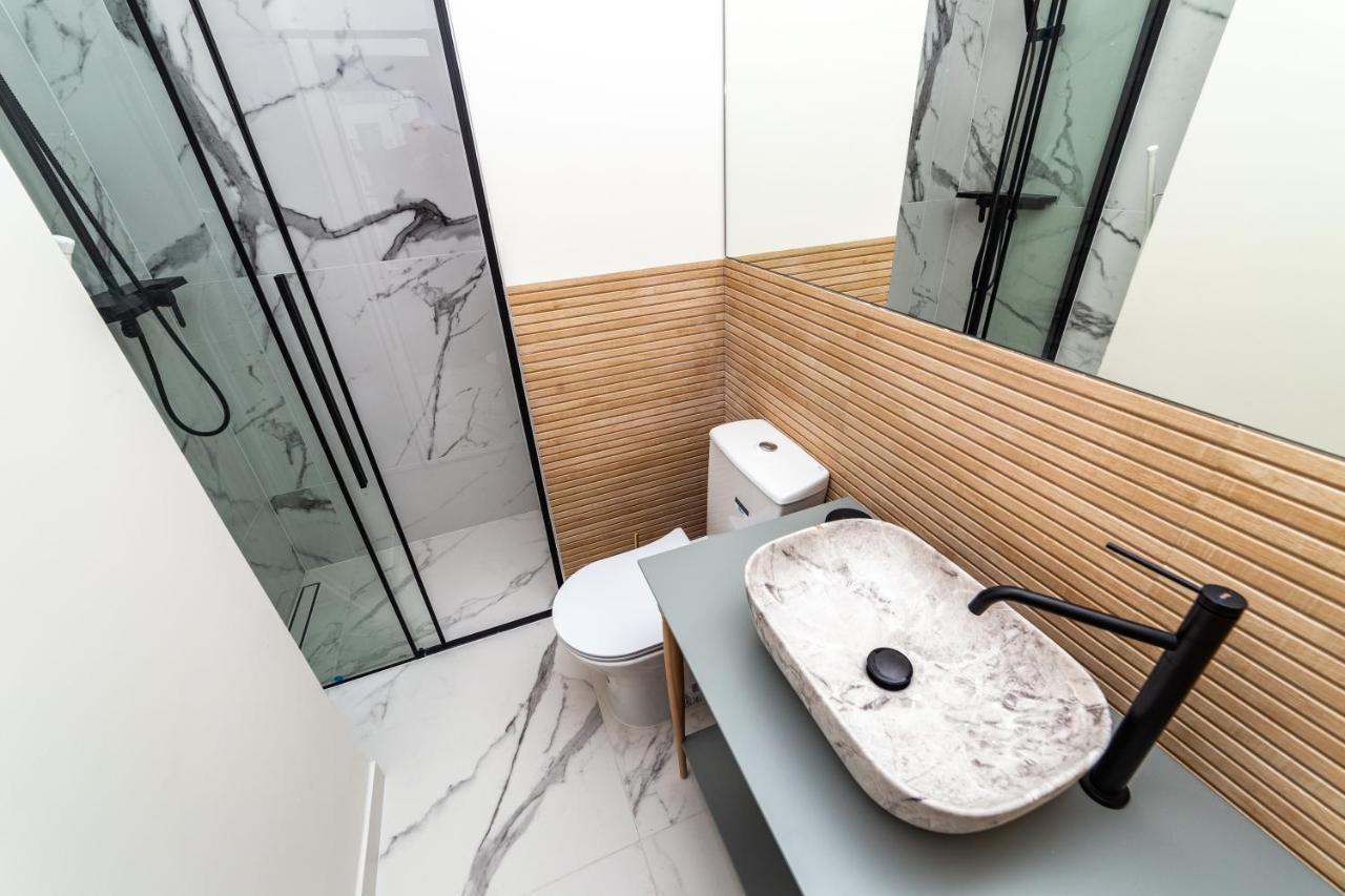 Pobookowane Barbary Delux Old Town Apartman Gdańsk Kültér fotó